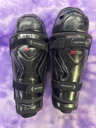 Intermediate Bauer Vapor X900 Lite Shin Pads 12" (Used)