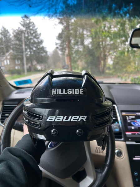 Medium Bauer Re-Akt 75 Helmet (Used)