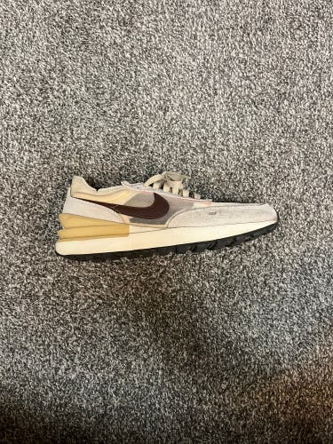 Brown Men's Size M 9.0 (W 10.0) Adult Nike Waffle One Shoes (Used)