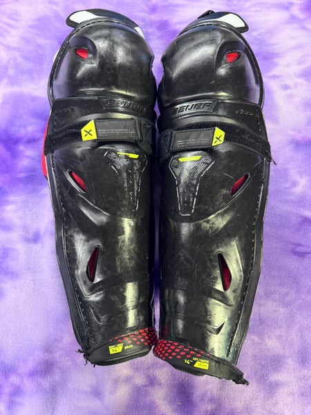 Int Bauer Vapor Hyperlite Shin Pads 14" (Used)