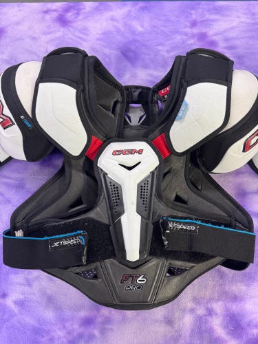 Medium Senior CCM JetSpeed FT6 Pro Shoulder Pads (Used)
