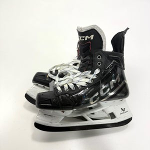 Used Black CCM Jetspeed FT6 Pro Skates | 9 3/4 D | Chicago Blackhawks Jason Dickinson | BH306