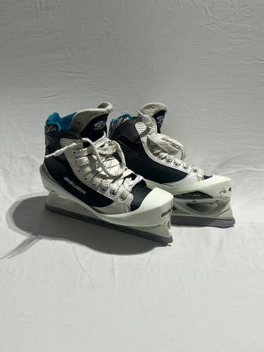 2014 Bauer Reactor 2000 Hockey Goalie Skates Regular Width Size 4 (Used)