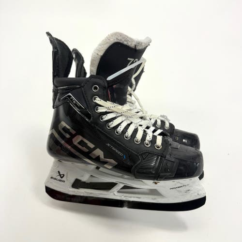 Used Black CCM Jetspeed FT6 Pro Skates | 8.5 D | Chicago Blackhawks Lukas Reichel | BH299