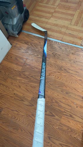 Senior Bauer Vapor Flylite Left Hand Hockey Stick P90TM 77 Flex (Used)