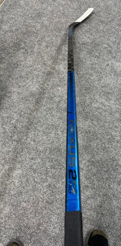 Senior Bauer Nexus 2N Pro Right Handed Hockey Stick P88 87 Flex (Used)
