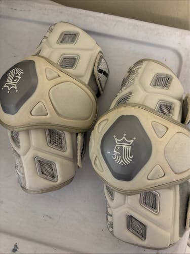 Medium Adult Brine Arm Pads (Used)