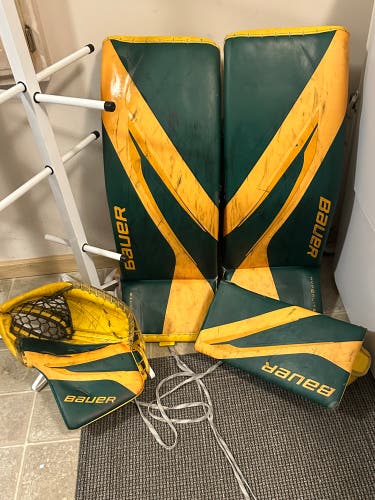 33" 2024 Bauer Hyperlite 2 Regular Goalie Full Set Pro Stock (Used)