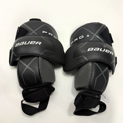 Used Bauer Pro + Goalie Knee Guards | Senior | BH384