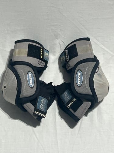 Junior Medium Itech Elbow Pads (Used)