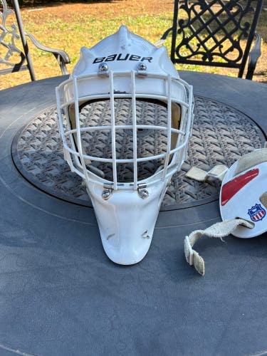 Senior Medium 2025 Bauer 960 Goalie Mask (Used)