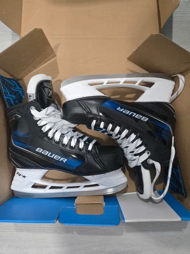 NEW! Bauer Vapor X Hockey Skates: Size 6.5 EE