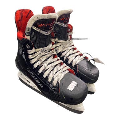 Used Bauer VAPOR X4 Intermediate Hockey Skate Intermediate 5.5 11375-S000366298