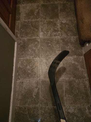 ***read description.Senior CCM JetSpeed FT7 Pro Left Hand Hockey Stick P88 85 Flex