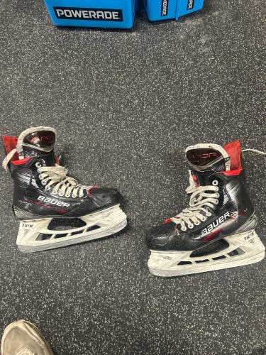 2023 Bauer Vapor X4 Hockey Skates 7.5 (Used)
