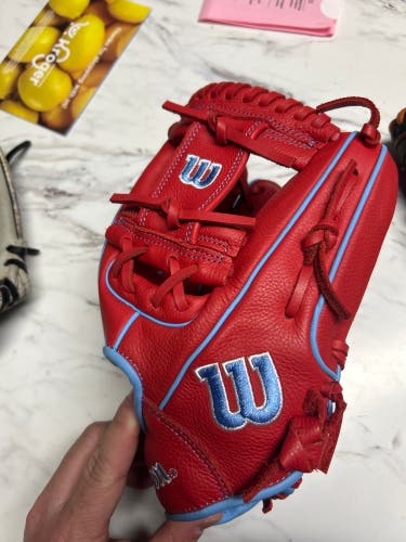 Wilson A550 RH Baseball Glove 11.5" (New)