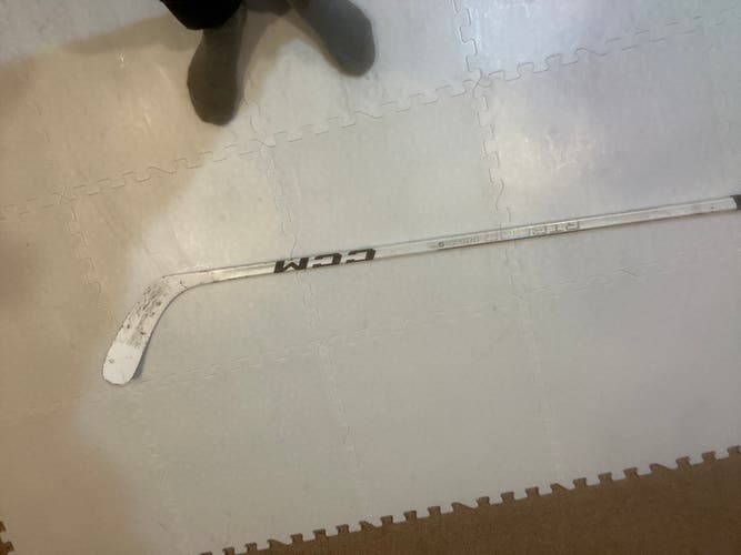 Junior CCM Ribcor (White) Trigger 9 Pro Left Hand Hockey Stick P29 40 Flex (Used)