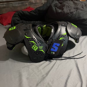 XS Youth Schutt Y Flex Shoulder Pads (New)