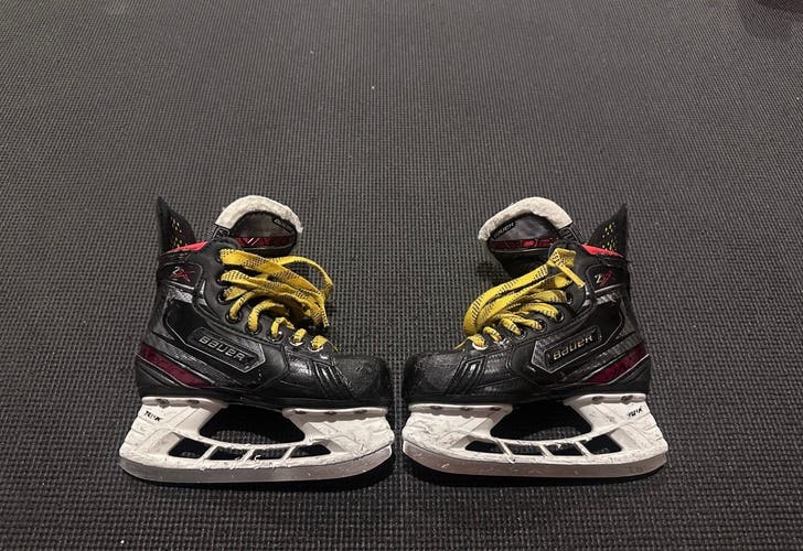 2019 Bauer Vapor 2X 11.5 & 2023 Bauer Vapor X5 Pro (Used) Youth Skates Combined for Tswoboda13