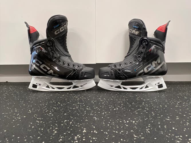 CCM JetSpeed FT690 Hockey Skates 5 (New)