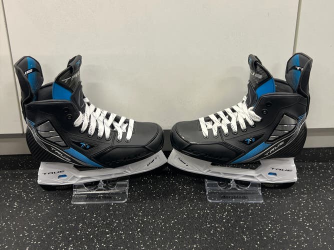 True TF9 Hockey Skates Regular Width 7 (New)