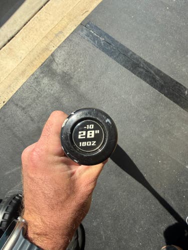 Bat (-10) 18 oz 28" (Used)