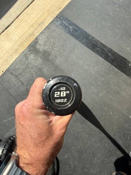 Bat (-10) 18 oz 28" (Used)