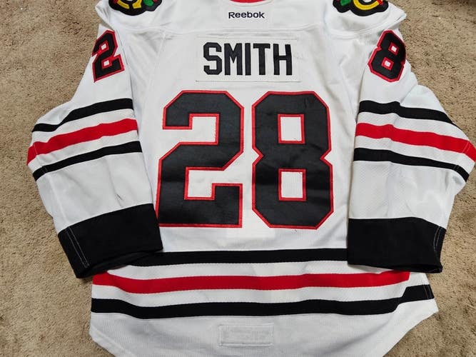 BEN SMITH 13'14 Chicago Blackhawks Set 1 Photomatched Game Worn Jersey