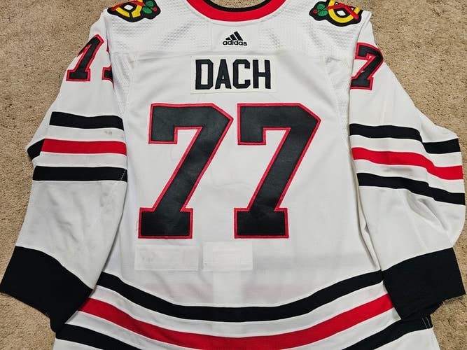 KIRBY DACH 19'20 Rookie Chicago Blackhawks Photomatched Game Worn Jersey