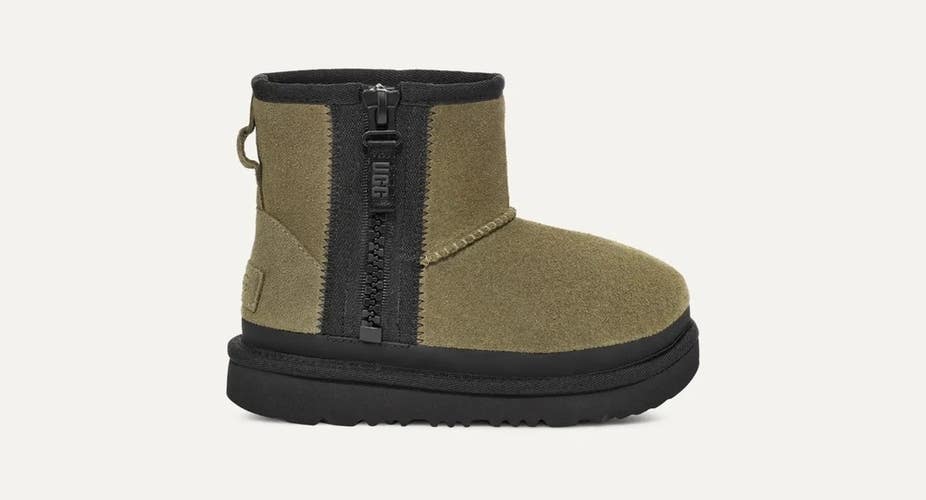 UGG Classic Mini Zipper Tape Logo 1143699T Boots Boys US 12 Olive Suede JOBB1088