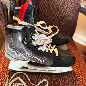 Black/Gray 2021 Bauer Vapor Hyperlite Hockey Skates 7.5 (Used)