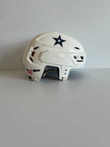 Used White Medium CCM Tacks 710 Helmet