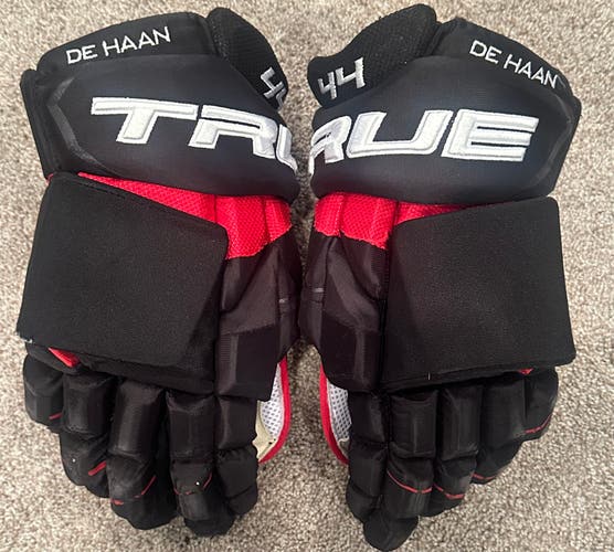 Pro Stock True Catalyst 9x Gloves, Blackhawks 15" used