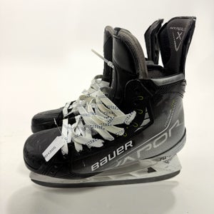 Used Bauer Vapor Hyperlite Skates | Size 8 D | Ian Mitchell | BH395
