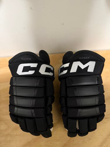 CCM HG97 Gloves 14" Pro Stock (Used)