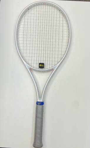 Wilson Shift 99 300 V1 Grip Size 4 3/8