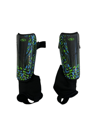 Used Athletic Works Junior SM Soccer Shin Guards 11692-S000148596