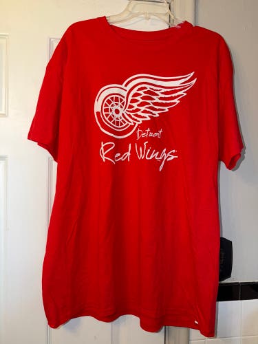 NHL Hockey Detroit Red Wings Graphic T Shirt Men’s Size XL Brand New Without Tags