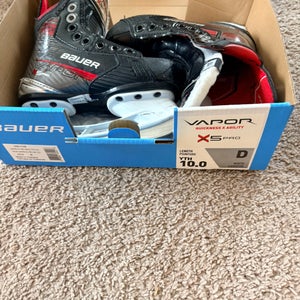 Black 2023 Bauer Vapor X5 Pro Hockey Skates Regular Width 10 (Used)