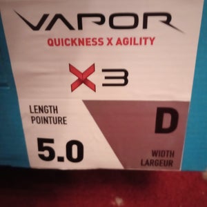 Bauer Vapor 3X Hockey Skates Regular Width Size 5 (New)