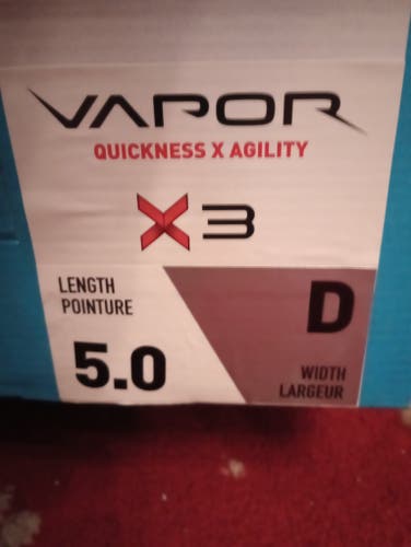 Bauer Vapor 3X Hockey Skates Regular Width Size 5 (New)