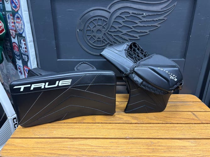 True Catalyst 7x3 Regular Glove and Blocker set (New)