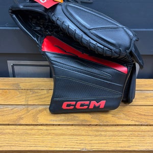 CCM Extreme Flex 7 Pro Regular Catch Glove (New)