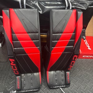 34" CCM Extreme Flex 7 Goalie Leg Pads (New)