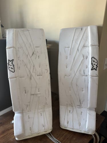 33" Brian's Netzero Goalie Leg Pads (Used)