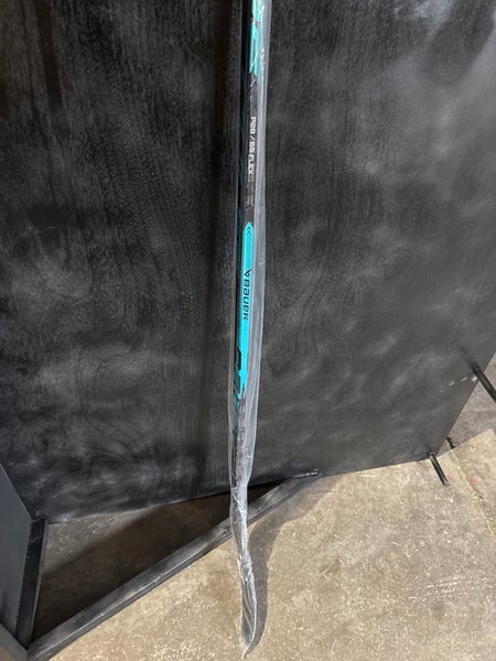 Intermediate Bauer Pulse Left Hand Hockey Stick P28 65 Flex (New)
