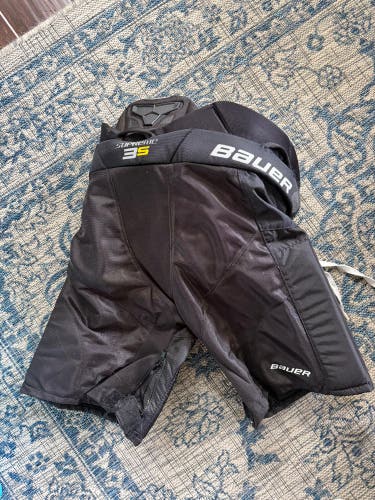 Men's Junior Medium Bauer Supreme 3S Hockey Pants (Used)