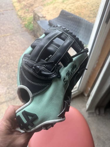 44 Pro Signature Series RH Baseball Glove 12.75" (Used)