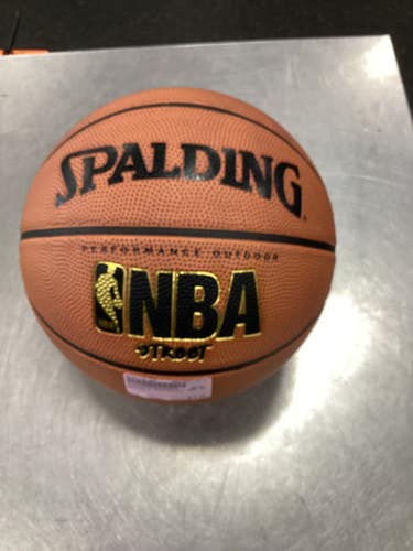 Used Spalding Basketball Adult Outdoor 11613-S000179189
