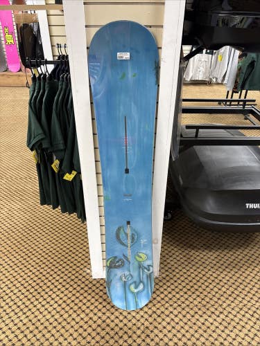 Burton Blossom 162 cm Snowboard Twin Camber NEW 25/26 FROG GRAPHIC!!!